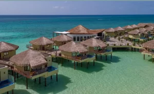 palafitos cancun sobre el mar